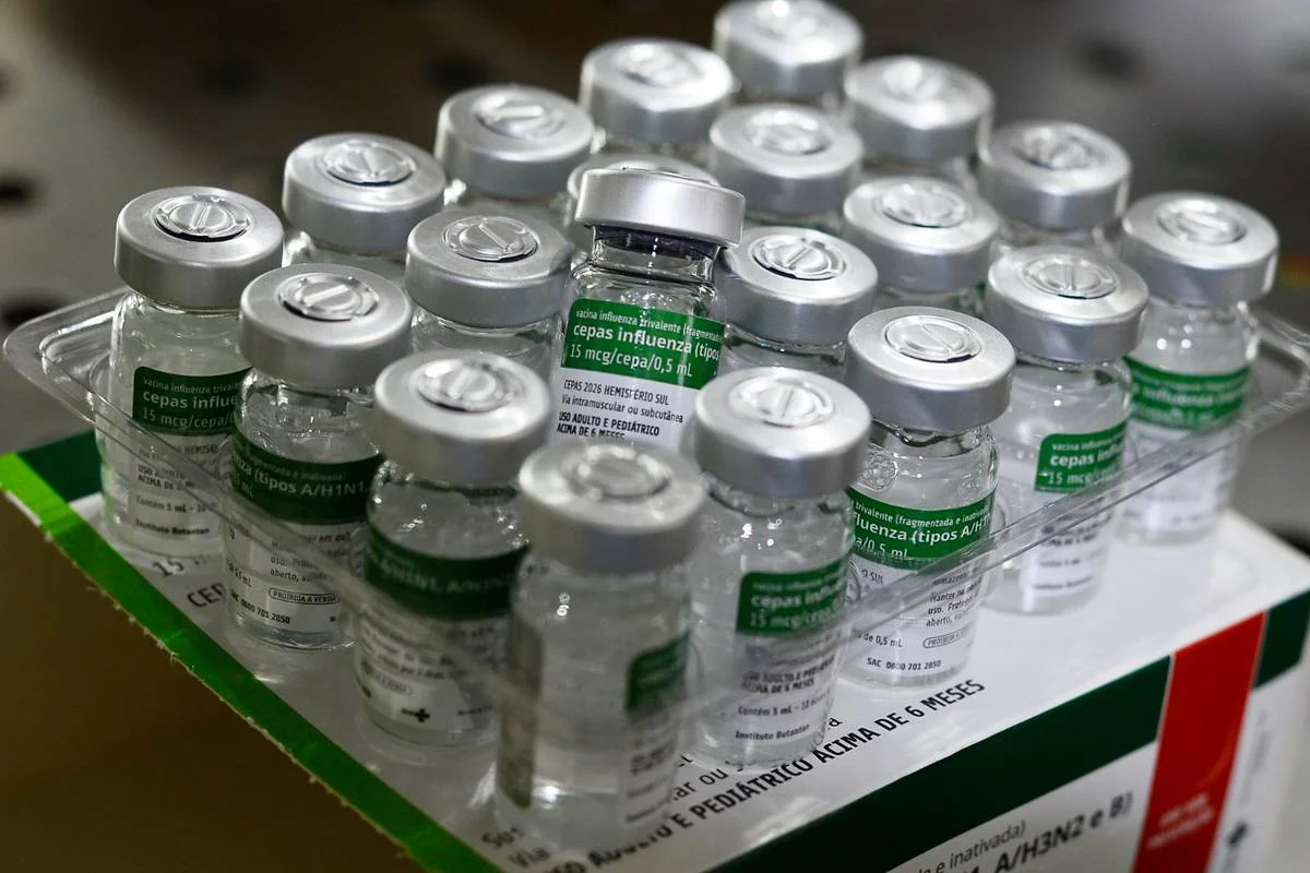 Vacina contra gripe: não há previsão para ampliar público-alvo no DF nas próximas semanas
