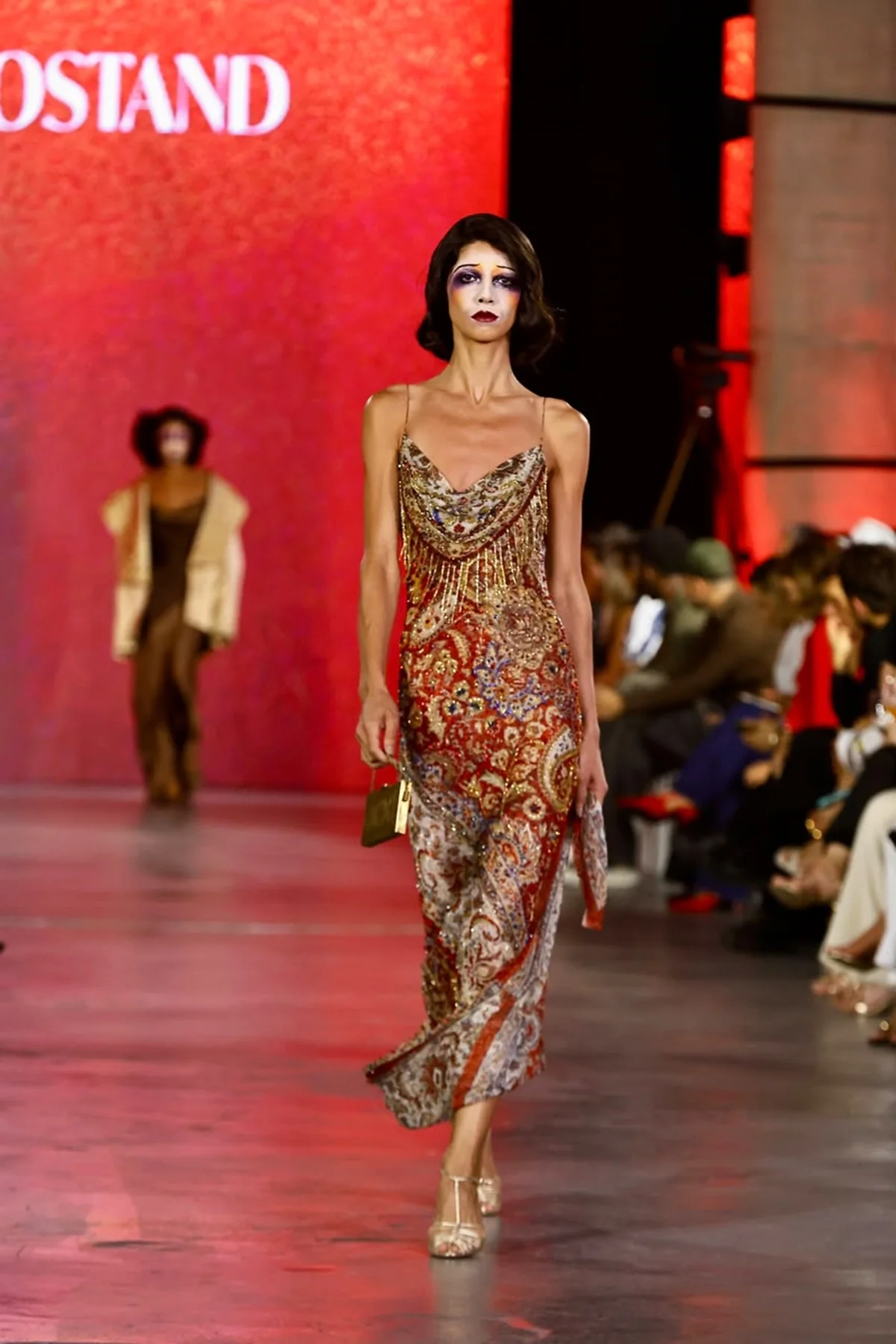 Desfile Bernardo Rostand Desfile Bernardo Rostand