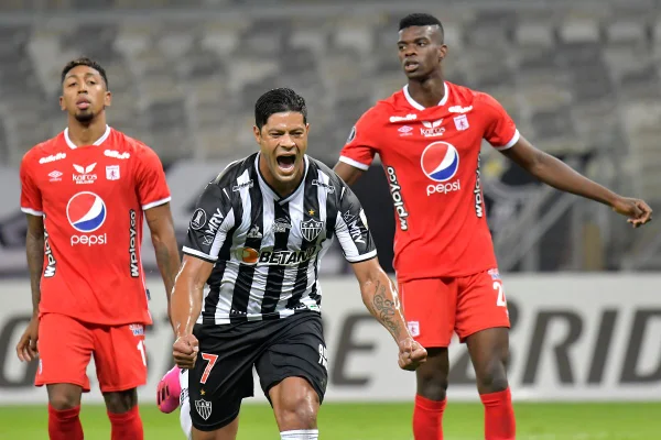 Hulk marca dois na vitória do Atlético-MG na Libertadores