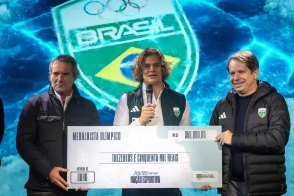 Primeiro ouro de inverno do Brasil: Lucas Braathen é premiado pelo COB