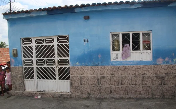 Menino tentou proteger crianças em incêndio que matou 4 em Alagoas