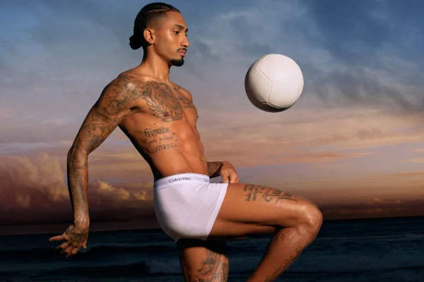 raphinha campanha calvin klein - Metrópoles