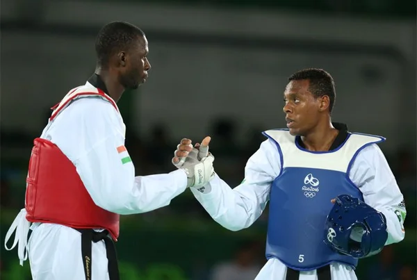 Brasileiro cai nas quartas do taekwondo e agora torce por nigerino