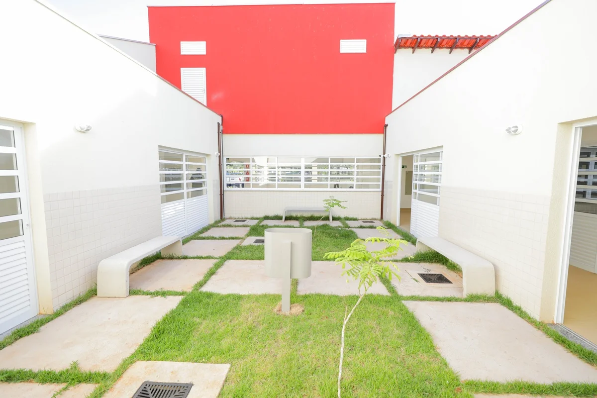 O novo Caps III é voltado ao atendimento de pessoas com intenso sofrimento psíquico decorrente de transtornos mentais graves e persistentes O novo Caps III é voltado ao atendimento de pessoas com intenso sofrimento psíquico decorrente de transtornos mentais graves e persistentes