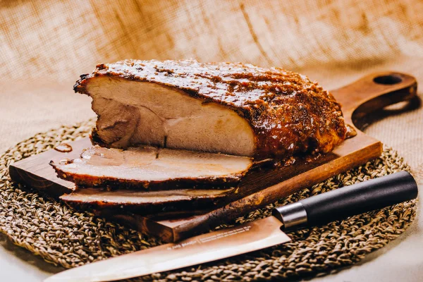 Pernil com batata bolinha é a receita que faltava na sua ceia de Natal