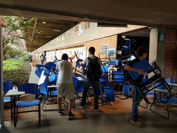 Prazo para desocupação de estudantes da UnB vence nesta quarta (23/11)