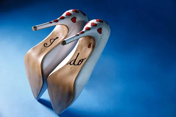 Designer brasiliense une exclusividade e luxo em sapatos feitos à mão