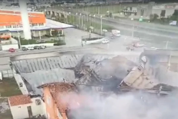 Incêndio em loja de Santa Catarina