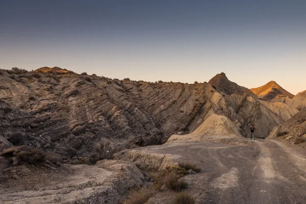 Imagem colorida mostra o deserto de Tabernas, na Espanha - Metrópoles