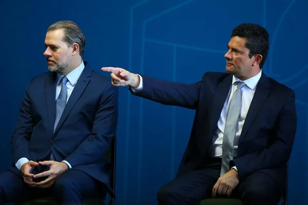 Toffoli dá 5 dias para Moro e PF responderem se investigam Greenwald