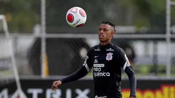 Robson Bambu, zagueiro do Corinthians acusado de estupro