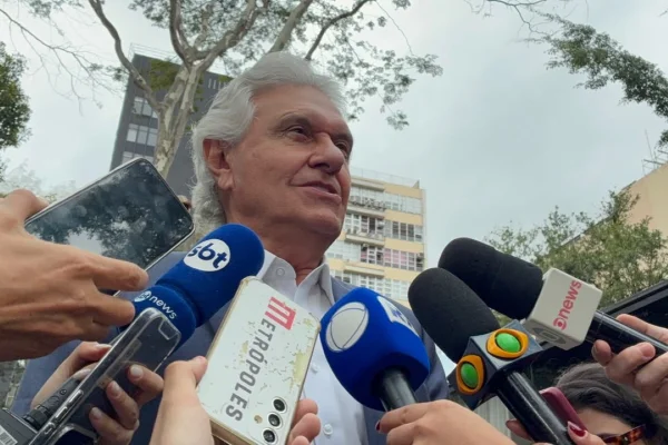 Caiado sobre cochilo de Kassab: “Sono tranquilo comigo na Presidência” - destaque galeria
