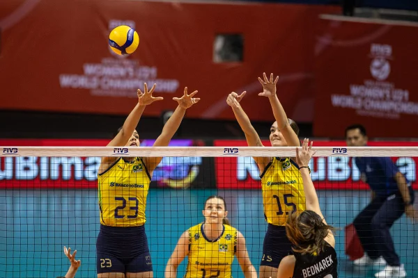 Brasil elimina a Argentina no Mundial Feminino Sub-21 de vôlei - destaque galeria