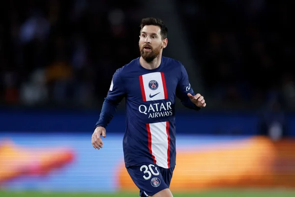 Messi: árabes podem oferecer R$ 1,6 bilhão para ter o argentino