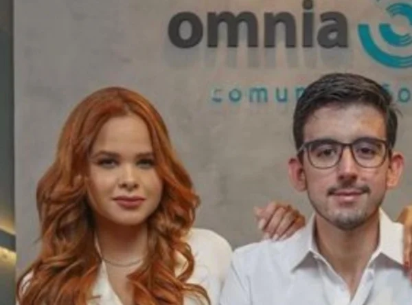 Maria Luiza Cavalcante e Arthur Lira Filho, sócios da Omnia360º. Arthur é filho do presidente da Câmara, Arthur Lira