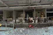 Três pessoas ficam feridas após explosões em boxes de rodoviária no GO - imagem 4 Três pessoas ficam feridas após explosões em boxes de rodoviária no GO - imagem 4
