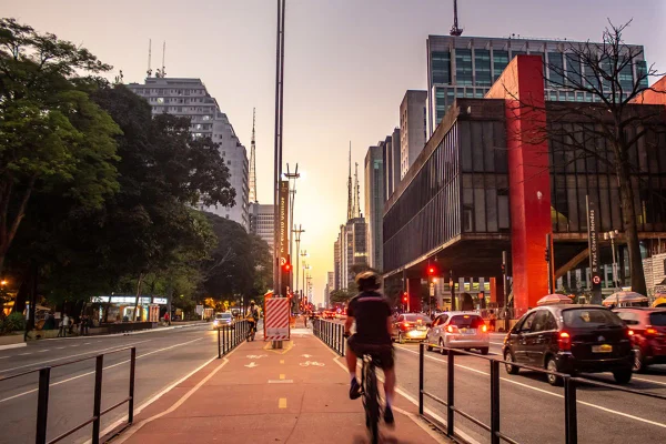 Para além do MASP, a Avenida Paulista, na região central de São Paulo, oferece diversos espaços culturais que estarão abertos em janeiro - Metrópoles