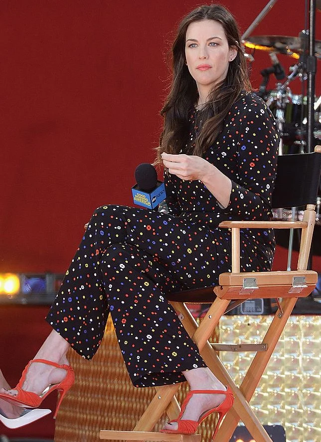 Kate Moss armou festa boho para comemorar os 40 anos de Liv Tyler - imagem 5 Kate Moss armou festa boho para comemorar os 40 anos de Liv Tyler - imagem 5