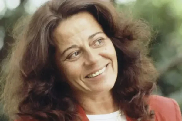 Foto colorida de Norma Bengell - Metrópoles