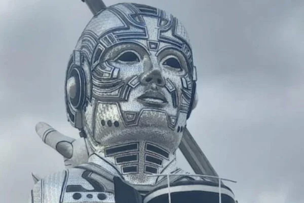 Veja imagens de alegoria de desfile em homenagem a Carlinhos Maia