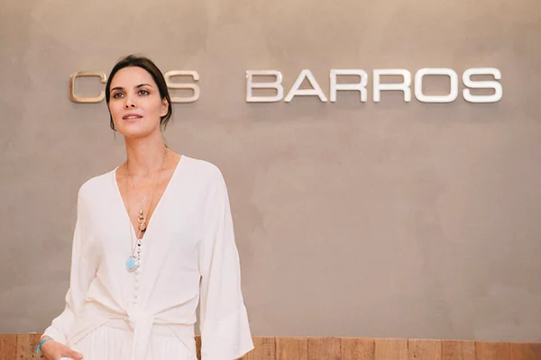 Em entrevista exclusiva, Cris Barros fala sobre a carreira na moda