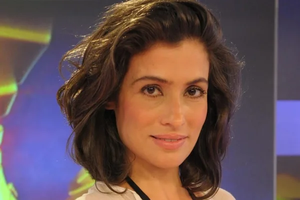 Globo: invasor queria ver Renata Vasconcellos, que faz aniversário hoje