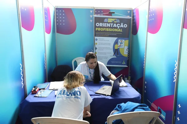 Feirão do Trabalhador é lançado no DF com mais de 5 mil vagas de emprego