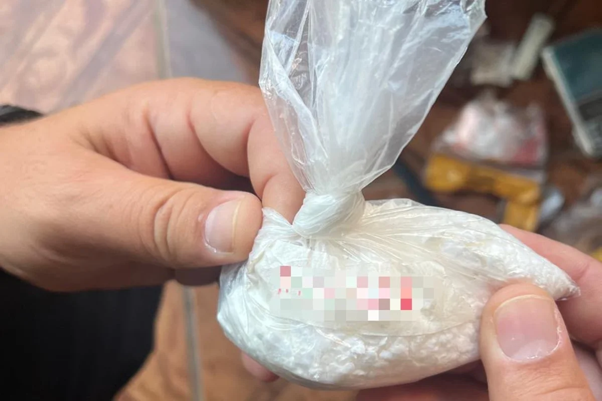 PCGO apreende drogas escondidas dentro de solas de galochas em operação - imagem 4 PCGO apreende drogas escondidas dentro de solas de galochas em operação - imagem 4