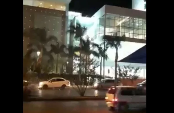 Confira as melhores reações à notícia do sexo oral em shopping