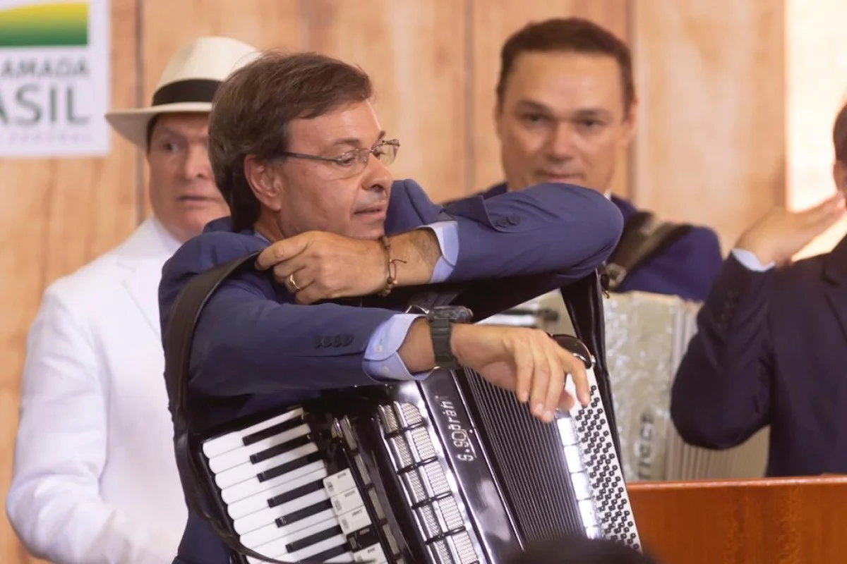 O então ministro do Turismo, Gilson Machado (PSC), costumava tocar sanfona em eventos no Palácio do Planalto O então ministro do Turismo, Gilson Machado (PSC), costumava tocar sanfona em eventos no Palácio do Planalto