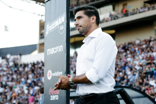 Técnico português Abel Ferreira ganha força para assumir cargo no Palmeiras