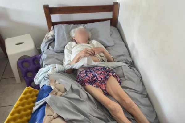 Idosas são encotradas em situação de abandono em casa de repouso - Metrópoles
