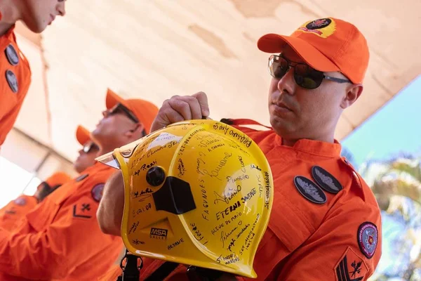 “Nossa missão: vida por vidas”, diz comandante em velório de bombeira