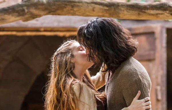“Deus Salve o Rei”: Afonso pede Amália em casamento e revela verdade