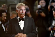 O ator revelou, em entrevista ao Deadline, que precisou hipotecar a casa para custear as gravações O ator revelou, em entrevista ao Deadline, que precisou hipotecar a casa para custear as gravações