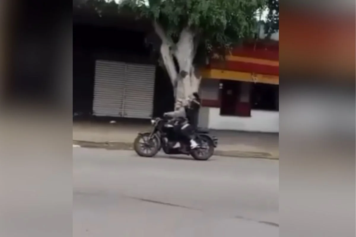 Adolescente de 16 anos morreu após colisão com viatura da GCM Adolescente de 16 anos morreu após colisão com viatura da GCM