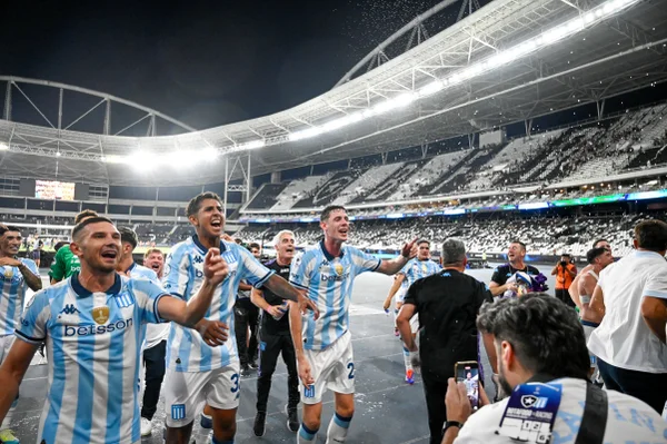 Foto colorida de Botafogo x Racing - Metrópoles