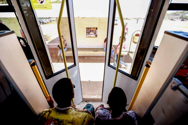 Quinze linhas de ônibus do Entorno vão usar corredor do BRT Sul