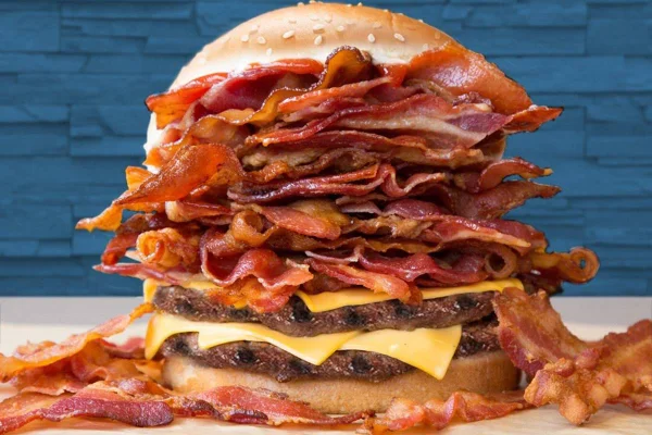 Hambúrguer do Burger King com extra bacon