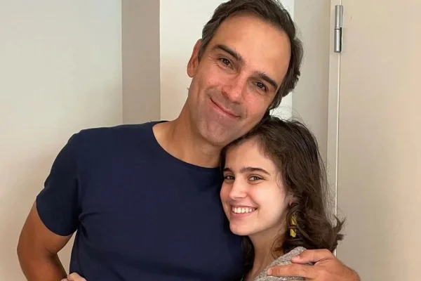 Imagem colorida de Tadeu e Valentina Schmidt
