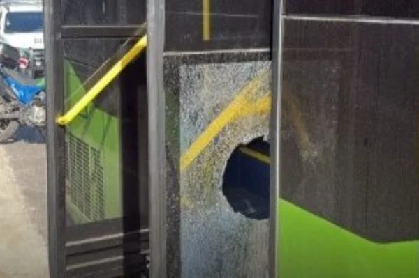 Ataques a ônibus acabam, mas polícia ainda apura “todas as hipóteses”