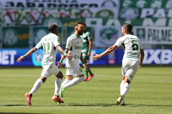 Cuiabá vence Palmeiras