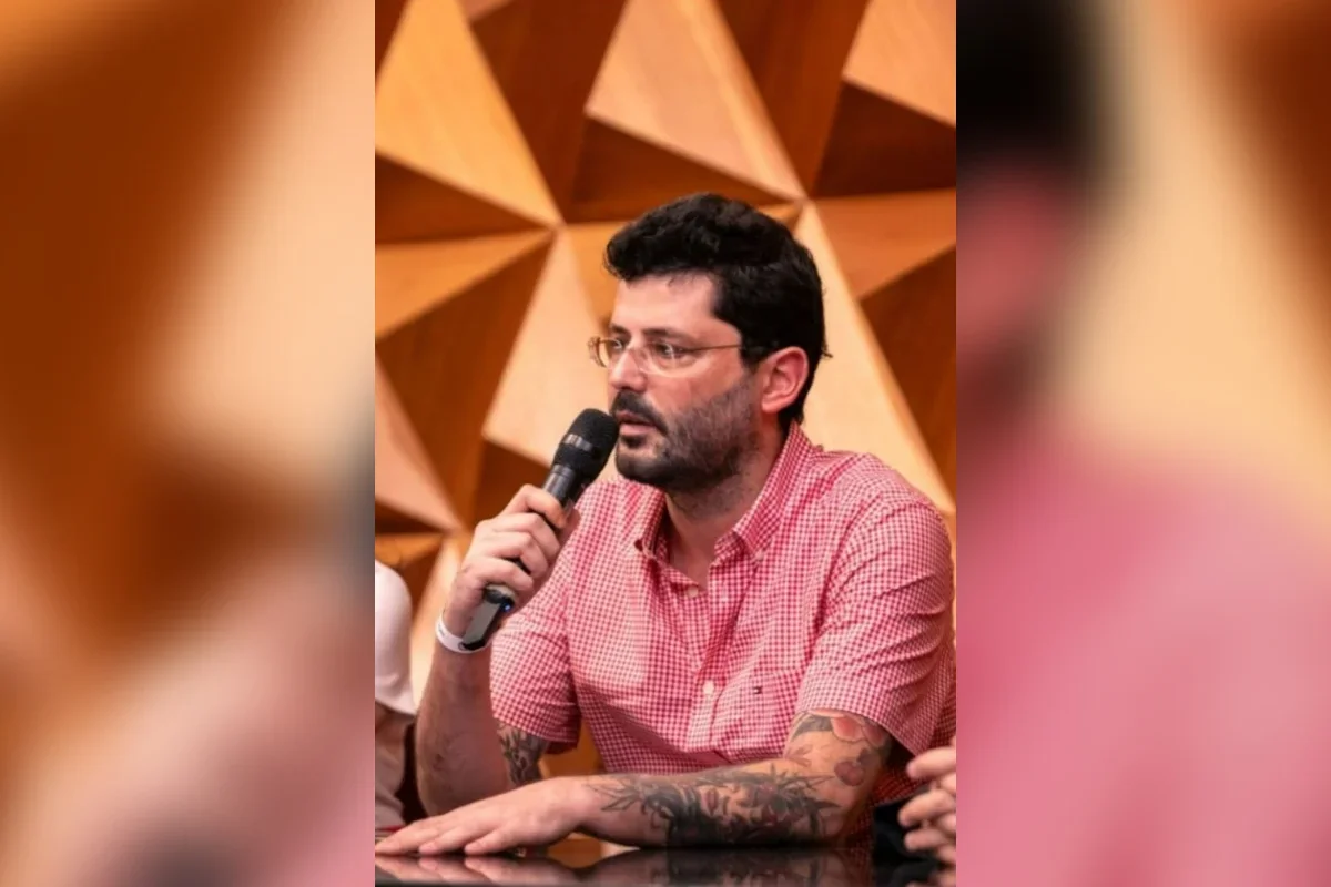 Professor da UFMG vira réu por injúria contra cadeirante em BH