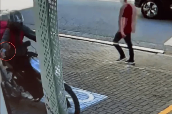 Ladrão de celular é reconhecido pelo tênis e acaba preso nos Jardins