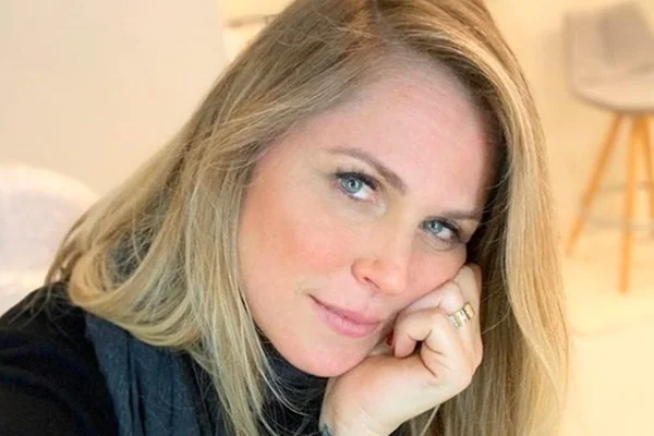 Susana Werner com aliança