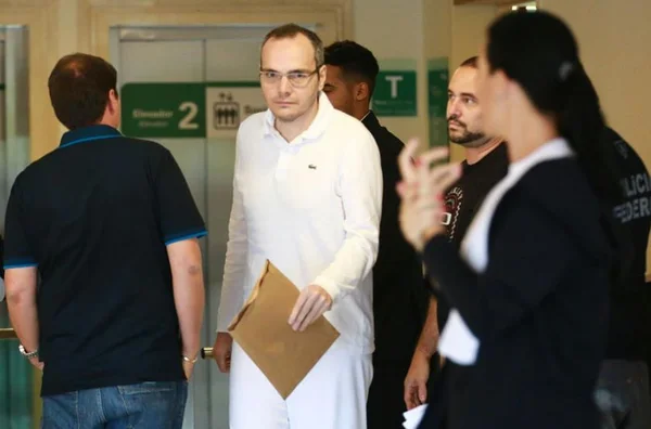 Funaro admite: ameaçou matar ex-vice da Caixa e a família dele