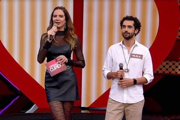 Luciana Gimenez no game show Operação Cupido