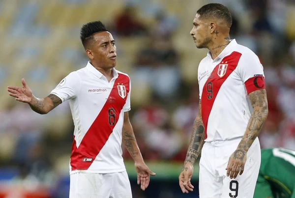Peru vira sobre a Bolívia e chega aos 4 pontos no grupo do Brasil