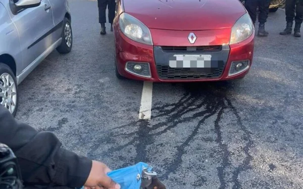Casal suspeito de atirar em policial penal é baleado no Rio