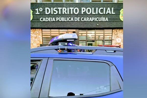 Revólver entra em cadeia após PCC pagar R$ 300 por visita íntima - destaque galeria